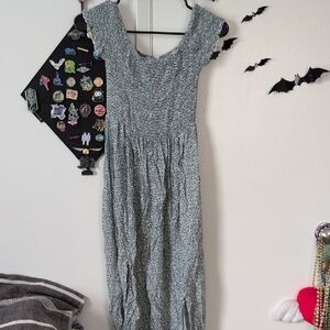 Stretchy Ruched Maxi Dress in Sage Green Floral